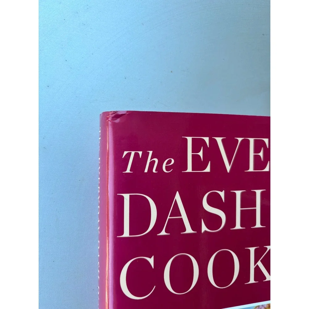 The Everyday DASH Diet Cookbook Marla Heller Hardcover 1st Ed 2013 150+ Recipes